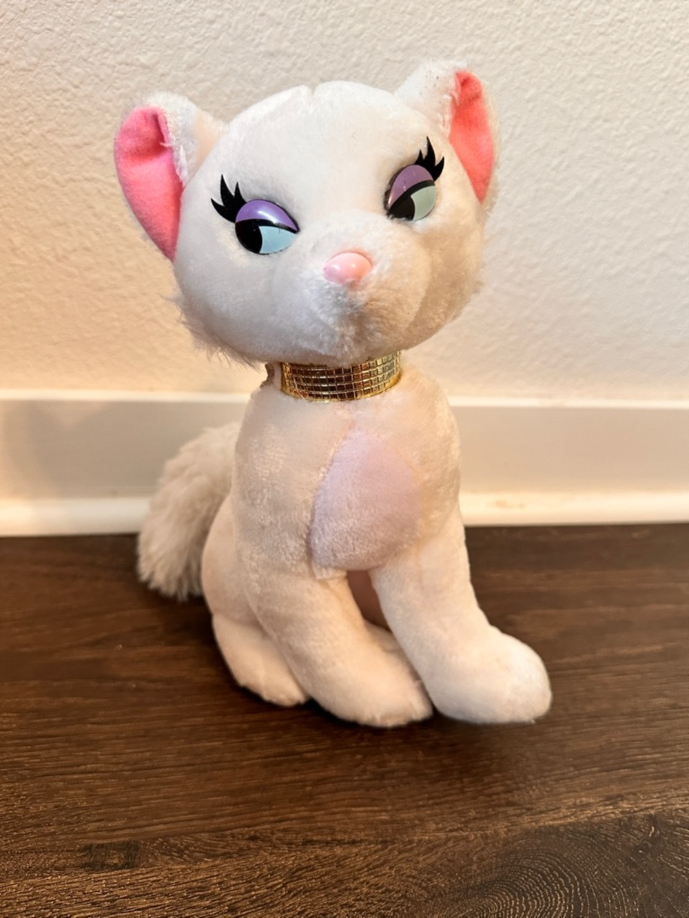 VTG Disneyland Walt Disney World Duchess White Cat Plush The Aristocats Sitting